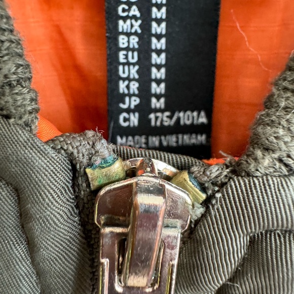 ARMY GREEN BOMBER JACKET - Picture 3 of 10